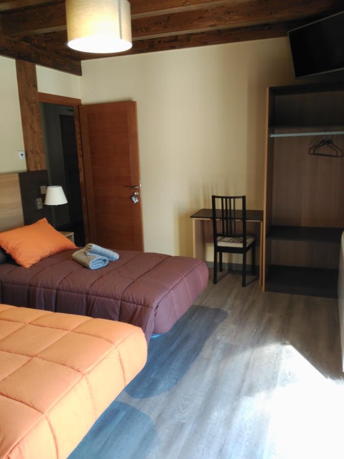 Albergue Pension Porta Santa Baleira Luaran gambar