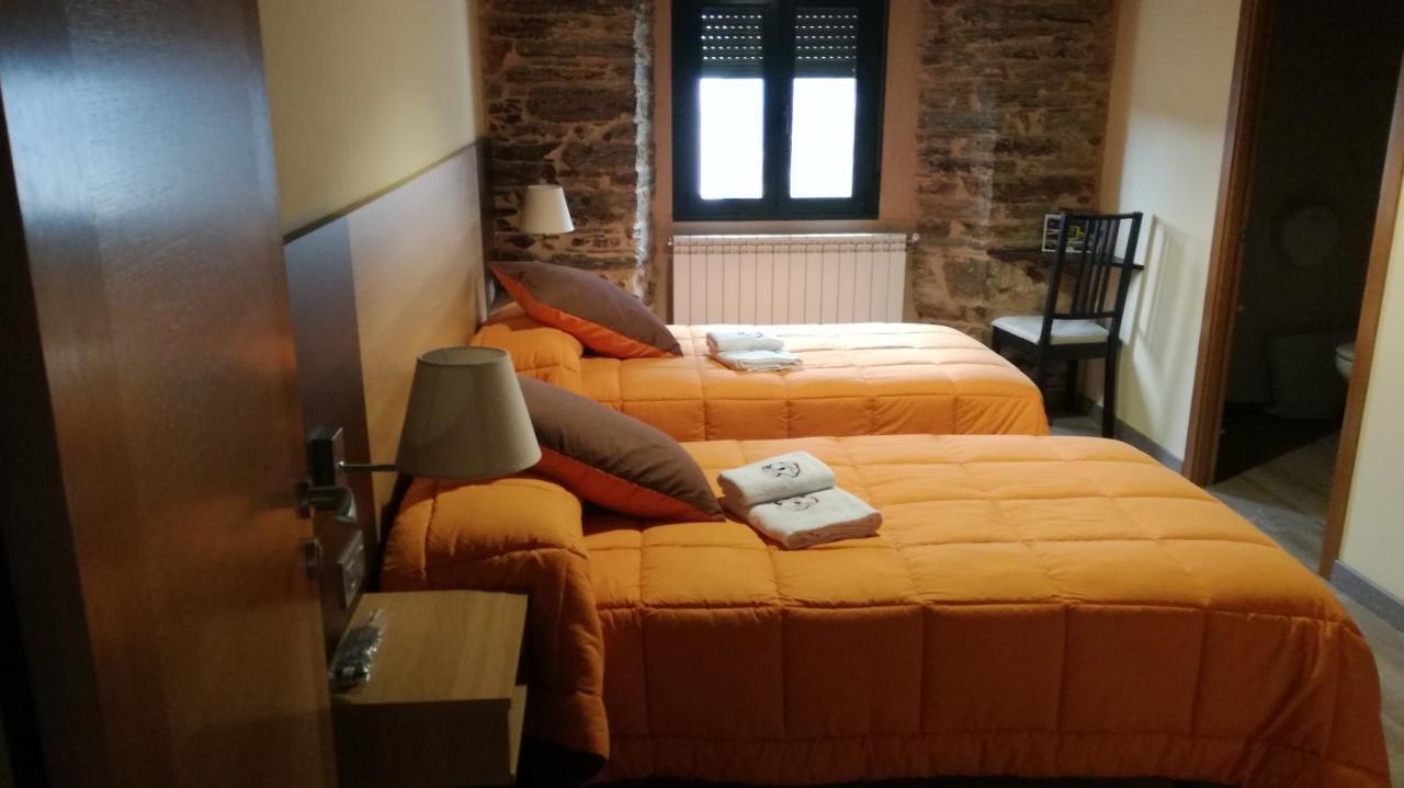 Albergue Pension Porta Santa Baleira Luaran gambar